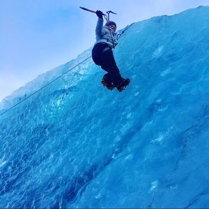 Meet your Posher, Raquel